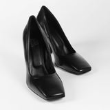 Black high heel pumps
